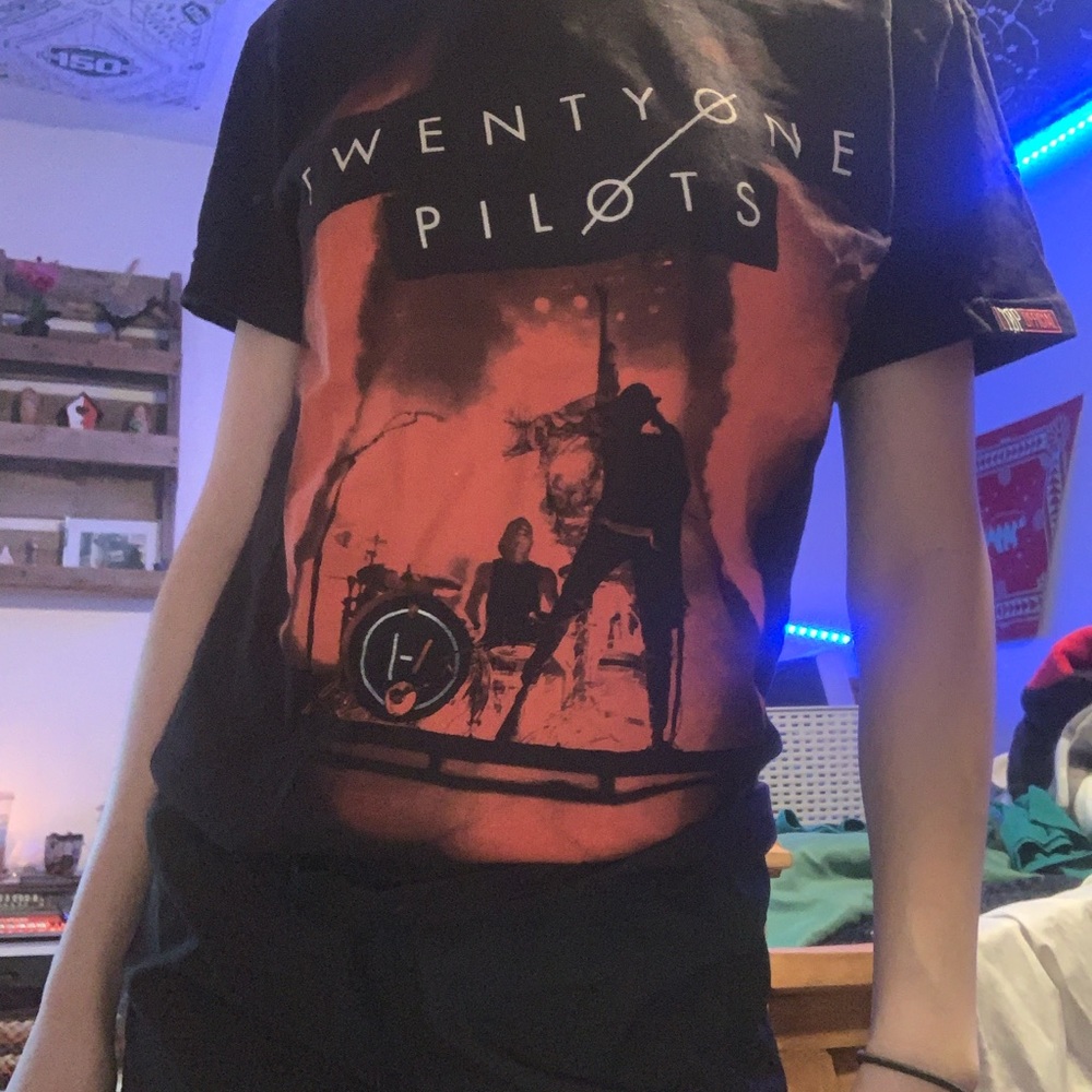 3/$30- Twenty One Pilots T-Shirt